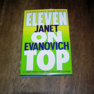JANET EVANOVICH Eleven on Top 1st SIGNED