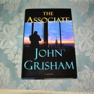 JOHN GRISHAM  The Associate  1st  SIGNED