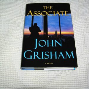 JOHN GRISHAM  The Associate  1st   SIGNED