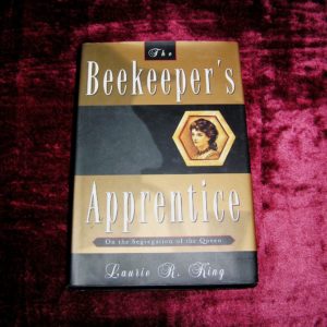 LAURIE R. KING  The Beekeeper's Apprentice 1st  Ed.